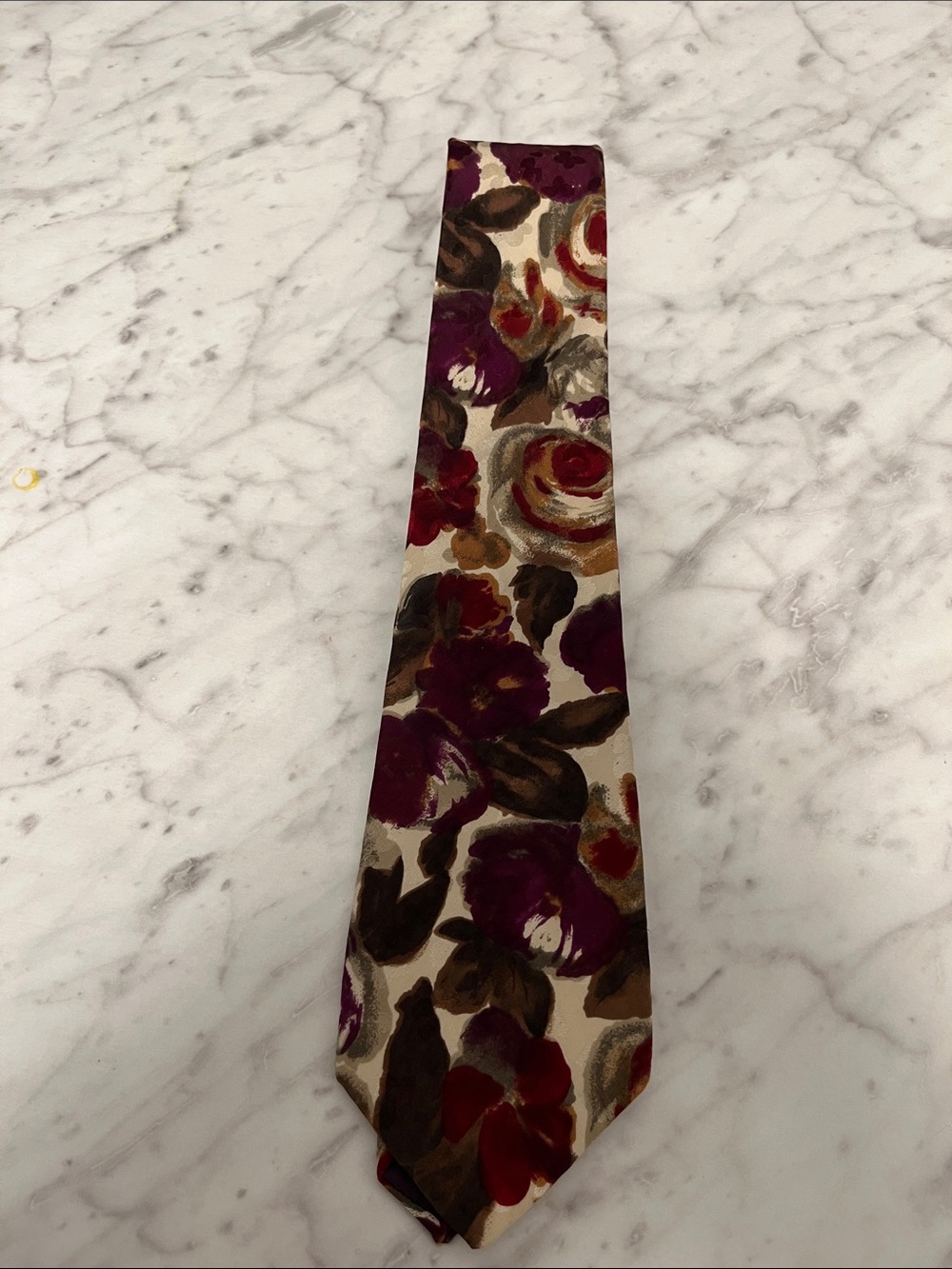 Guy Laroche,Men's Floral Silk Tie in Cream and Burgundy